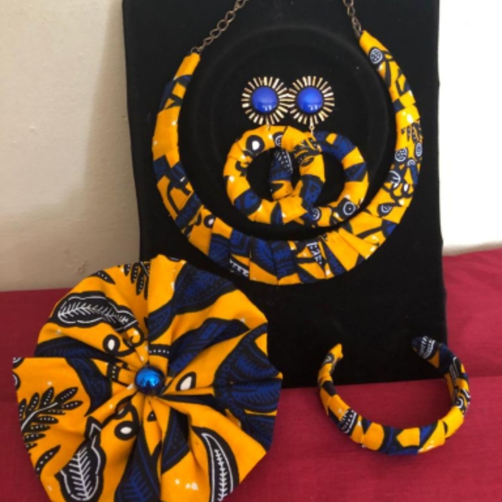 Necklace Set